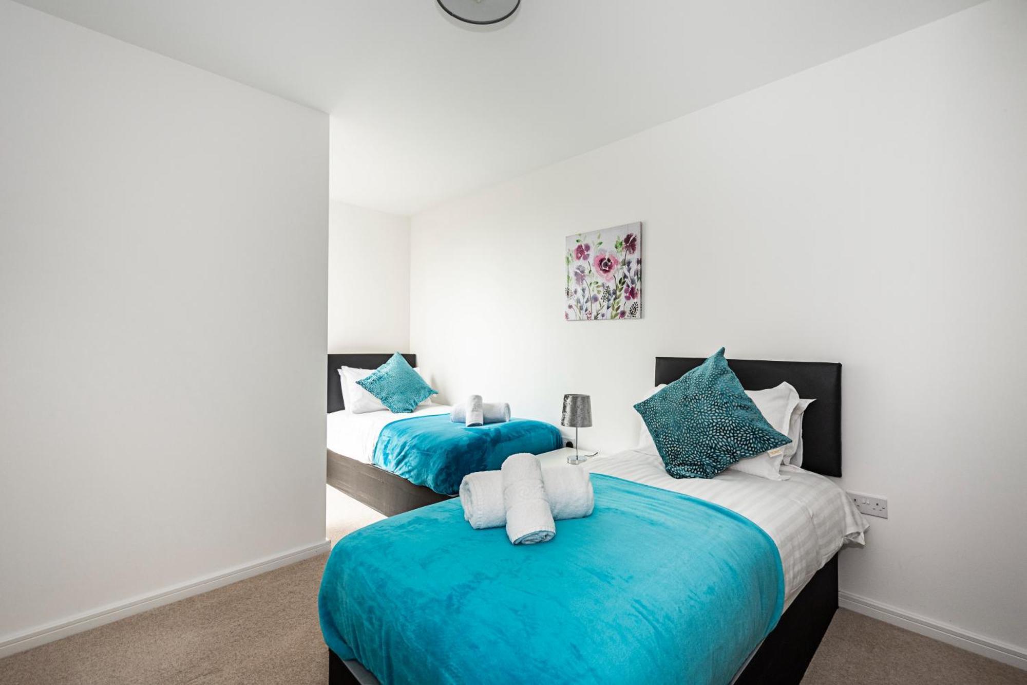 Chiswick Park 3 Bed 3 Bath West London - Parking Apartment Luaran gambar