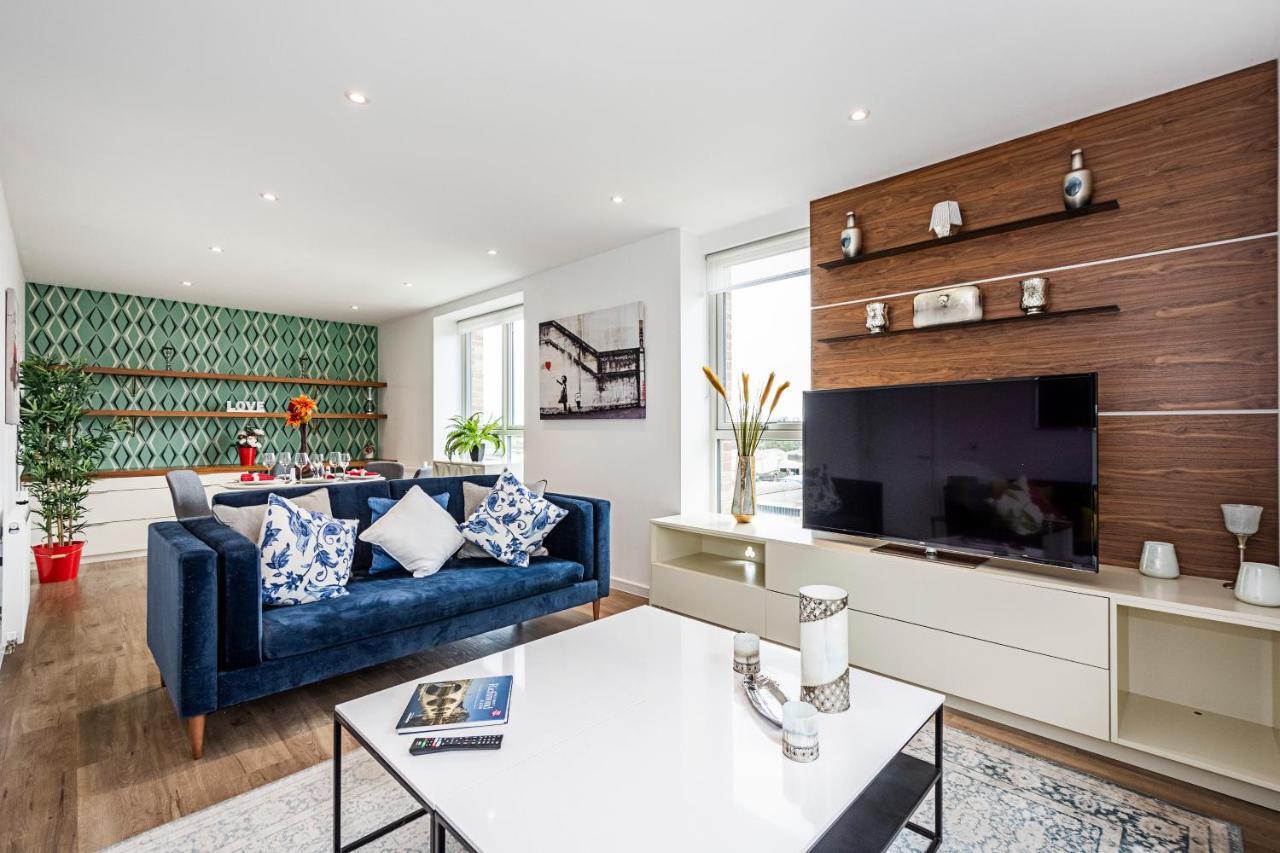 Chiswick Park 3 Bed 3 Bath West London - Parking Apartment Luaran gambar
