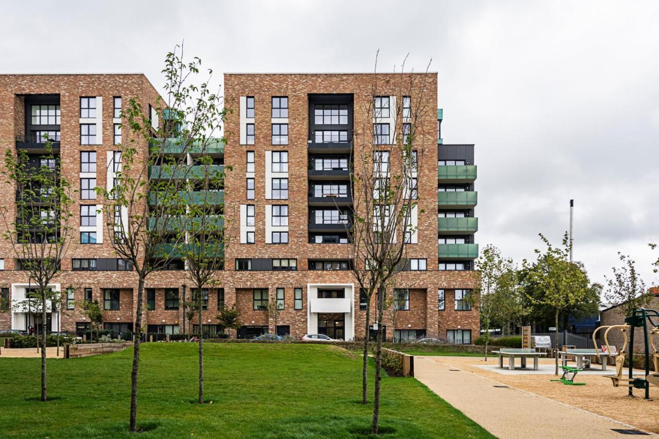 Chiswick Park 3 Bed 3 Bath West London - Parking Apartment Luaran gambar