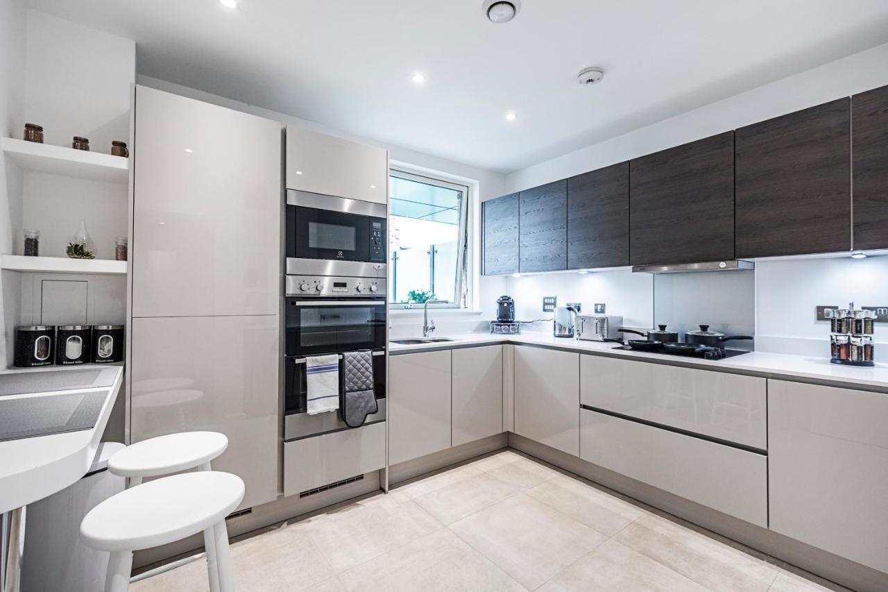 Chiswick Park 3 Bed 3 Bath West London - Parking Apartment Luaran gambar