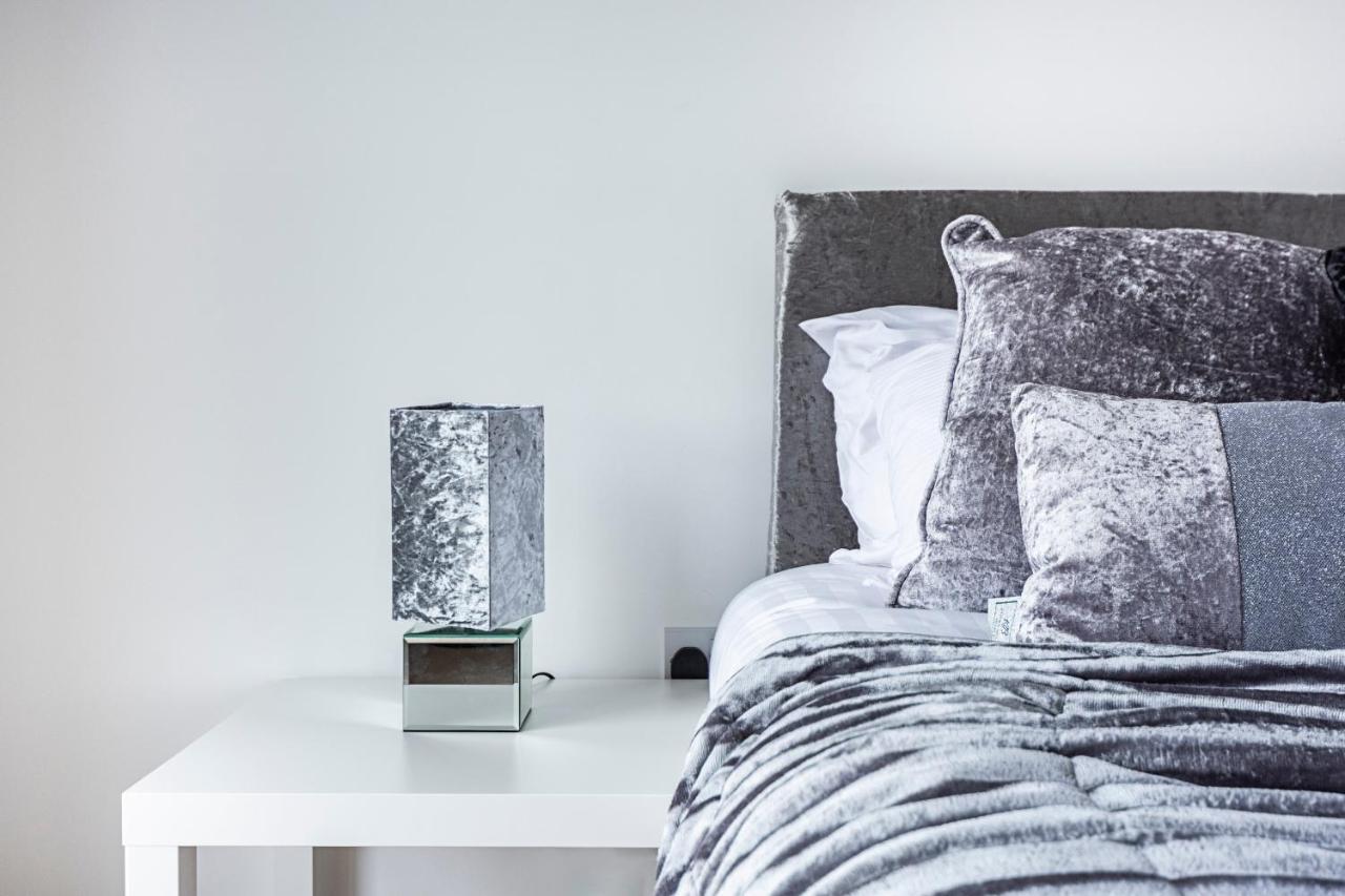 Chiswick Park 3 Bed 3 Bath West London - Parking Apartment Luaran gambar